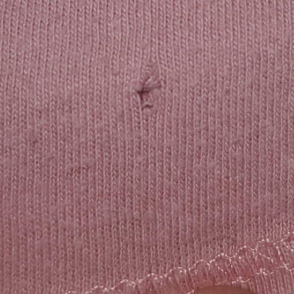 A nice Aeropostale sequined shirt, it does have a small hole in the back - Picture 3 of 4